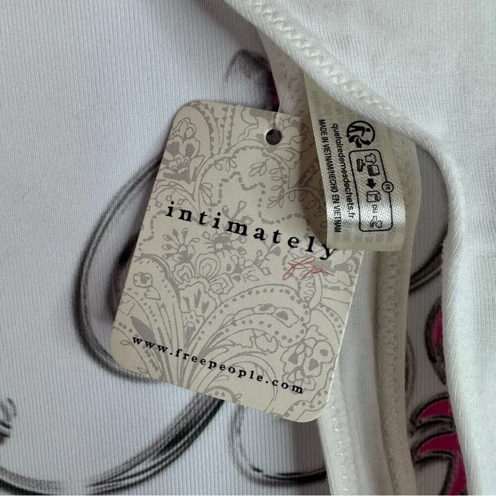 Free People thong BRAND NEW WITH TAGS White and Green Lace Trim Panty Lacie